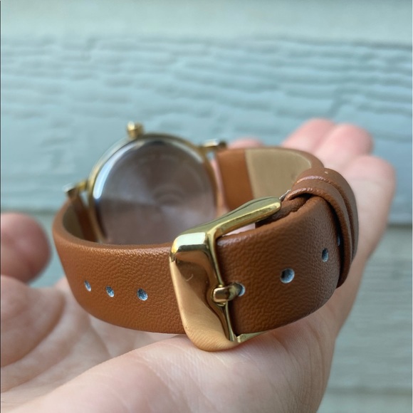 Stainless Steal Floral Watch - Picture 5 of 9